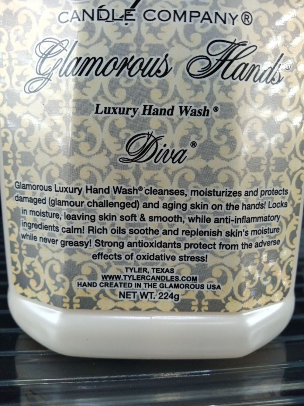 Tyler Candle Company Glamorous Hands Diva Luxury Hand Wash 8 Oz - Picture 5 of 6